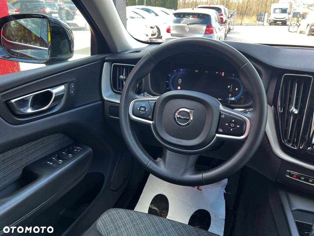 Volvo XC 60 B4 D Core - 31