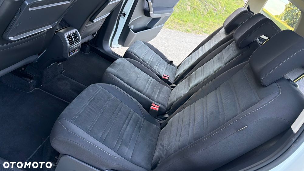 Volkswagen Touran 1.8 TSI (BlueMotion Technology) DSG Highline - 39