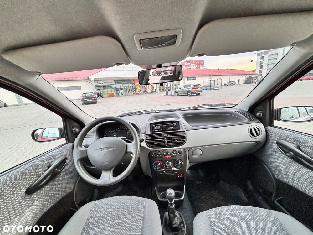 Fiat Punto 1.2 8V Active - 6