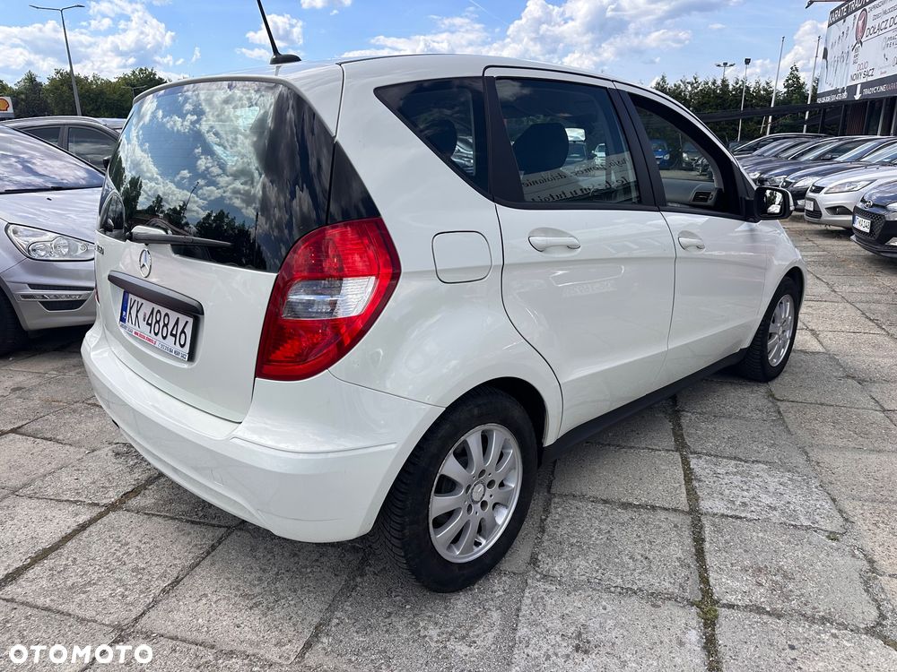 Mercedes-Benz Klasa A 160 BlueEFFICIENCY Elegance - 2