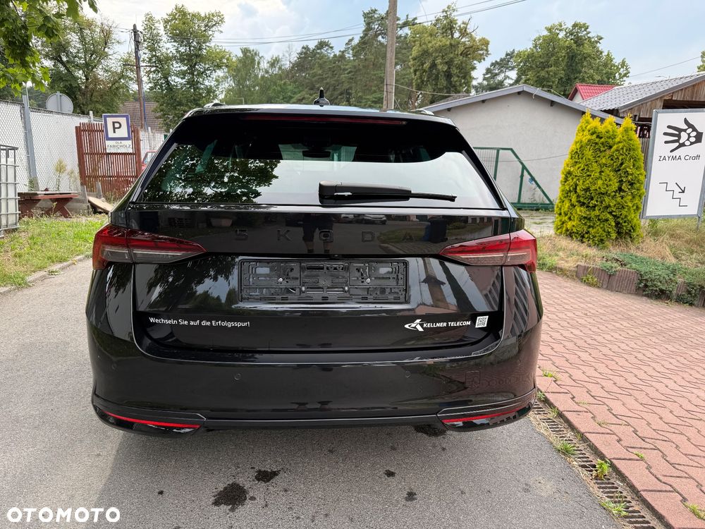 Skoda Octavia 2.0 TDI DSG Sportline - 8