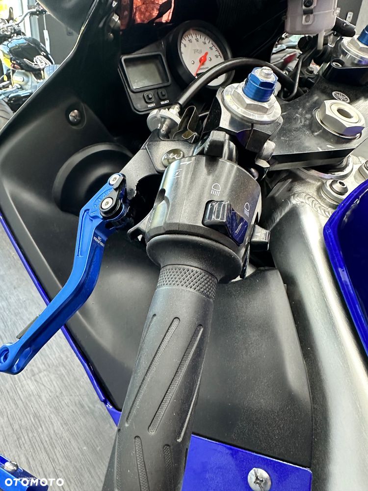 Yamaha R6 - 33