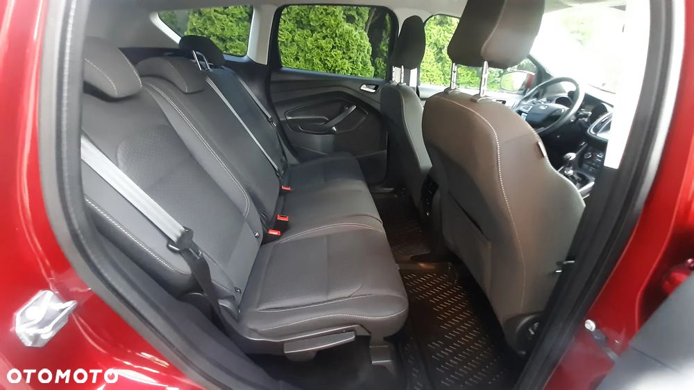 Ford Kuga 2.0 TDCi 4x2 Titanium - 33