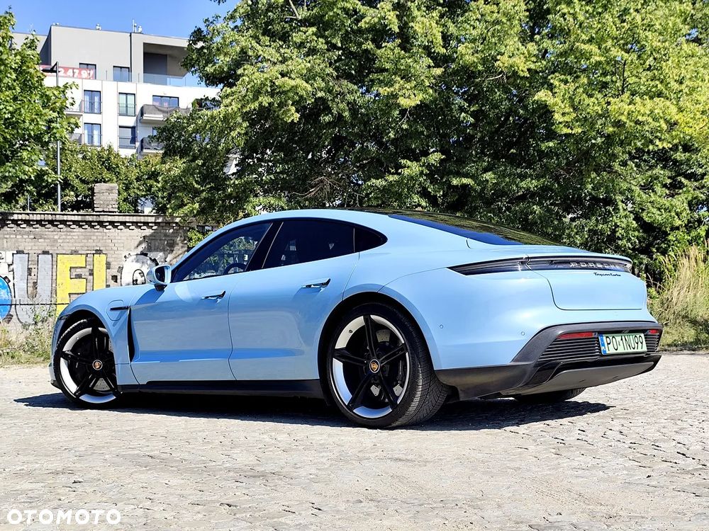 Porsche Taycan Turbo - 5