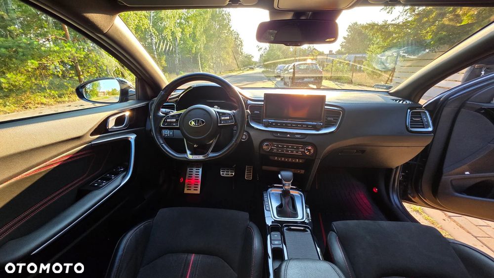 Kia ProCeed - 34