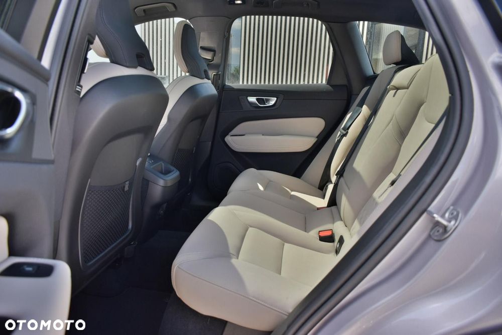 Volvo XC 60 - 26
