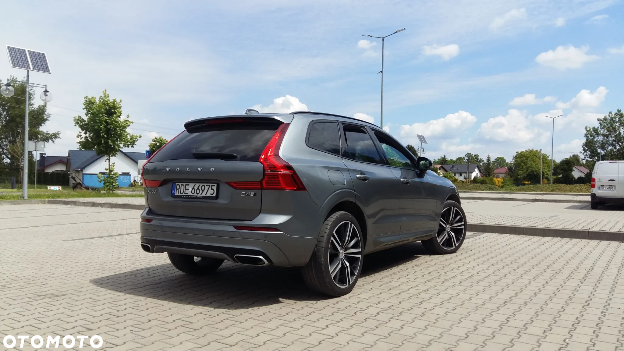 Volvo XC 60 D4 AWD R-Design - 4