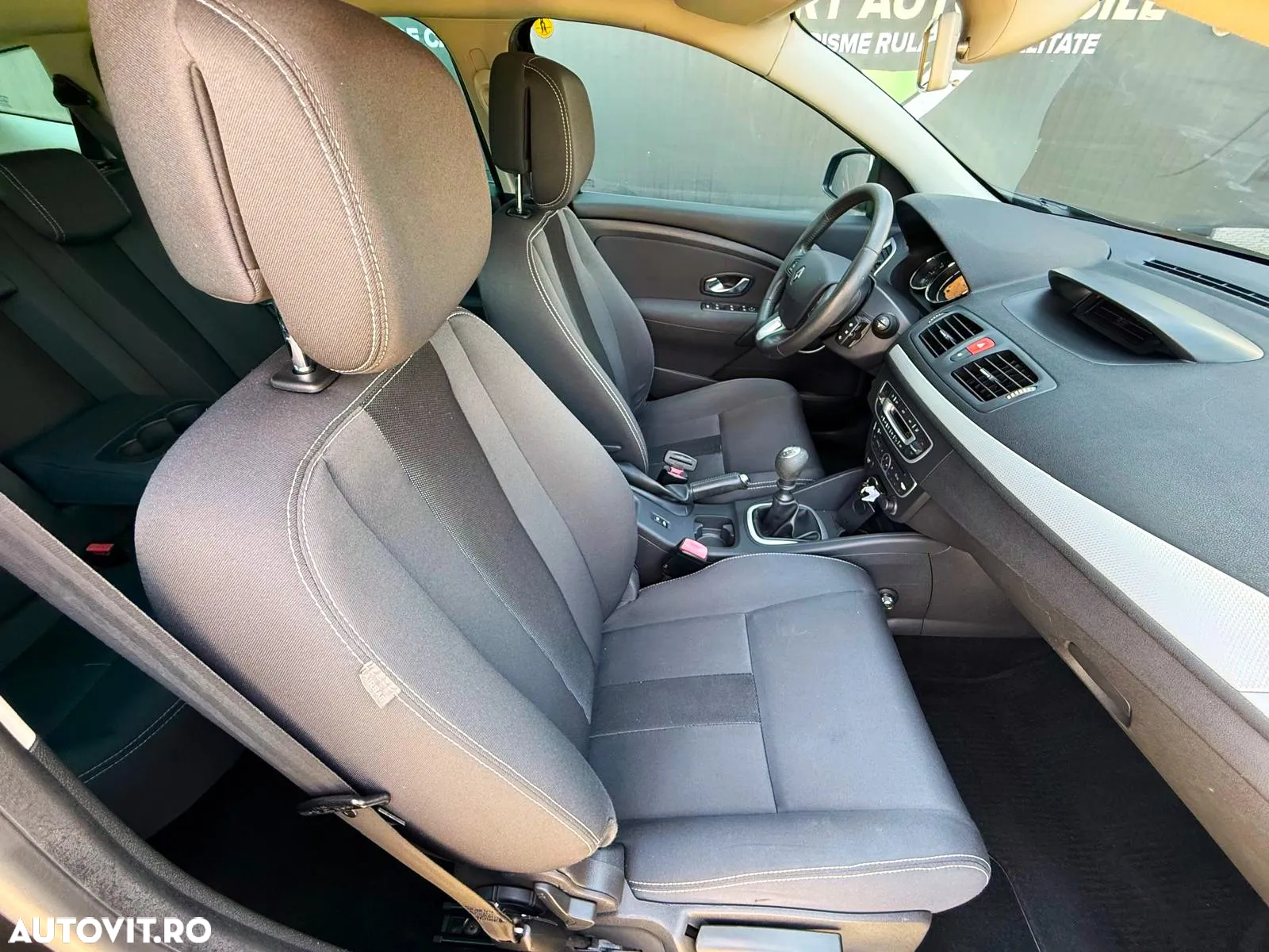 Renault Megane 1.5 dCi Grandtour Avantage - 19