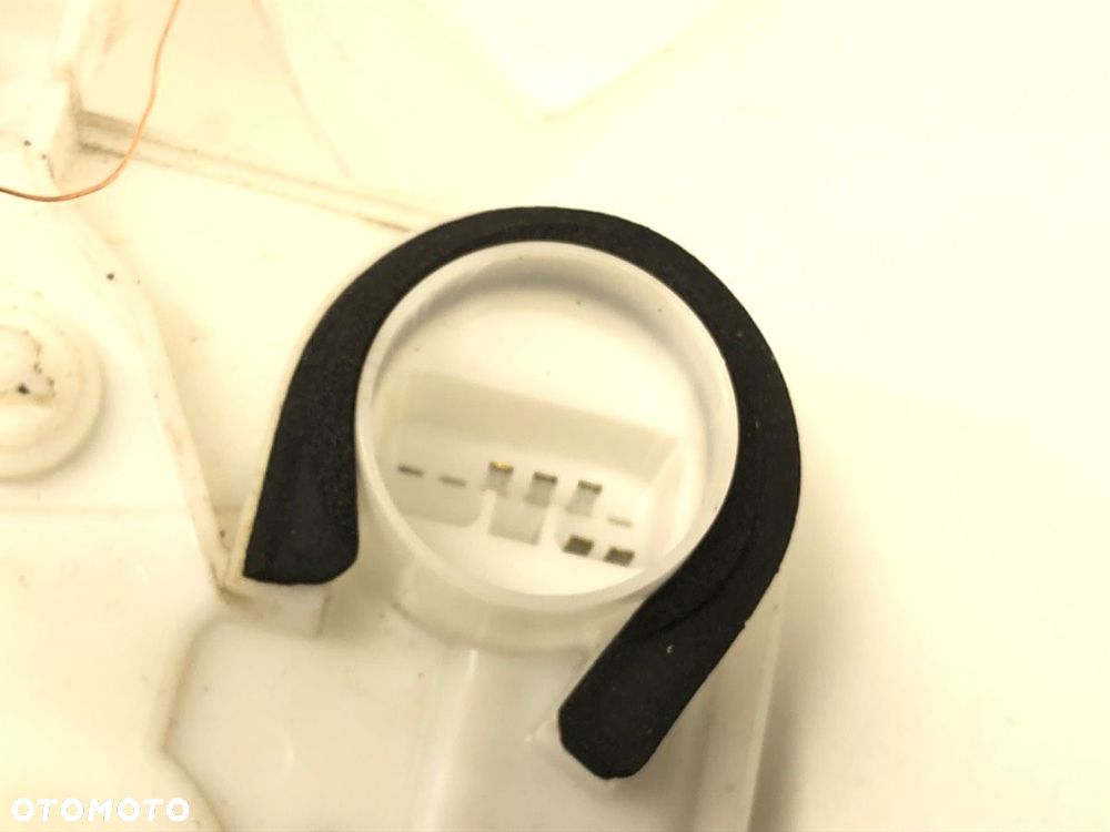 ZAMEK DRZWI LEWY PRZÓD  MITSUBISHI ASX (GA_W_) 2009 - 2022 1.6 MIVEC 86 kW [117 KM] benzyna 2010 - - 4