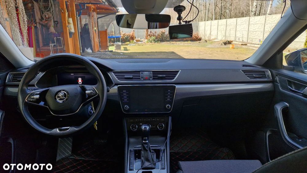 Skoda Superb 2.0 TDI SCR Style DSG - 22