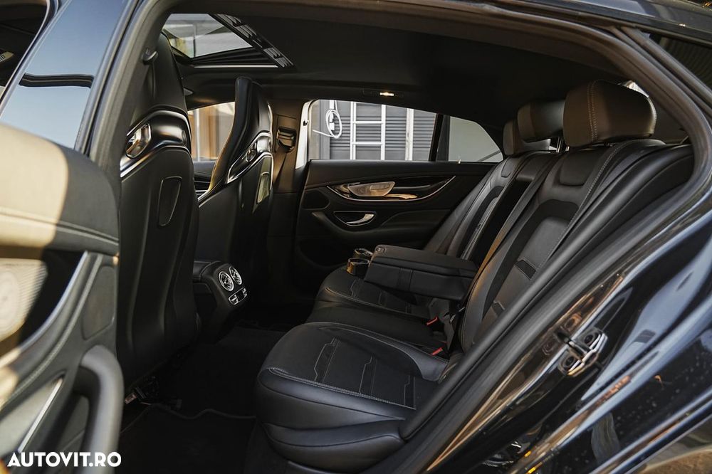 Mercedes-Benz AMG GT 4-door Coupe 63 4Matic Speedshift MCT 9G - 36