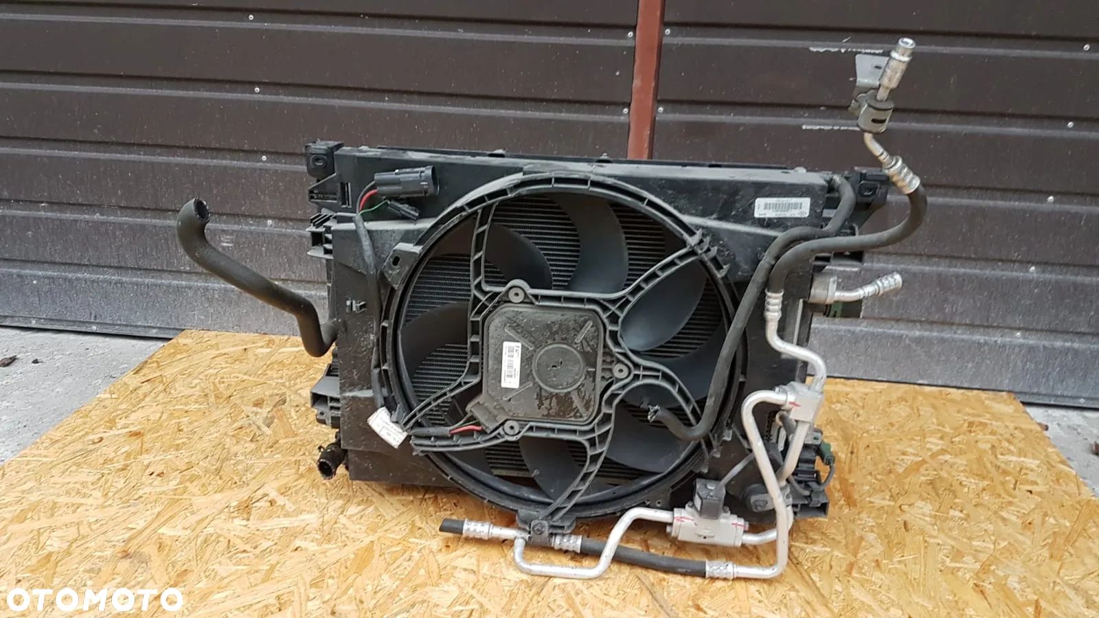 PAS PRZEDNI KOMPLET CHŁODNIC RENAULT ZOE 214819480R - 1
