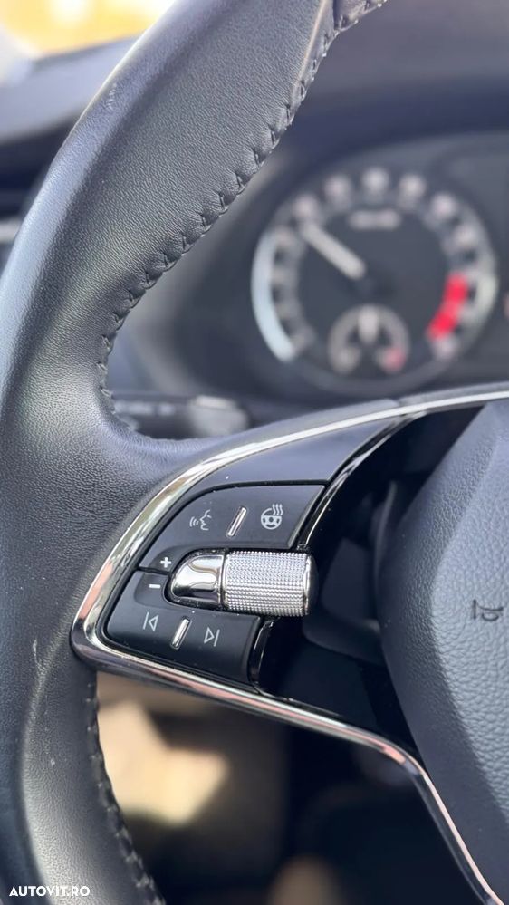 Skoda Octavia Combi 2.0 TDI Clever - 30