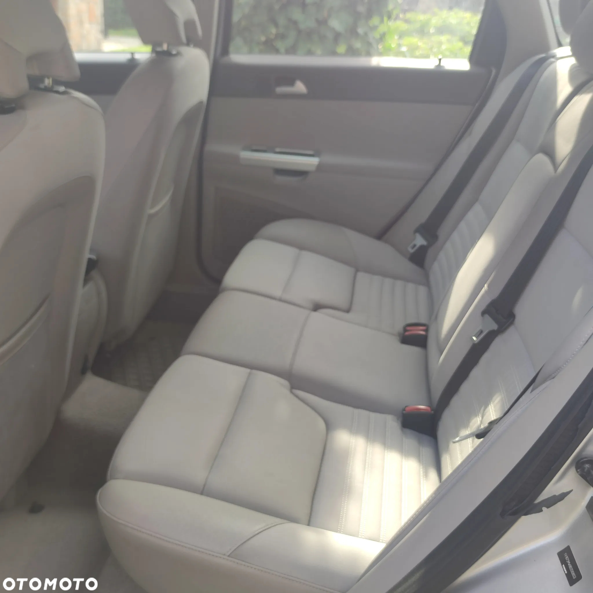 Volvo V50 T5 Geartronic Momentum - 12