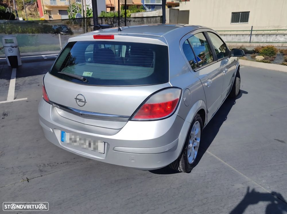 Opel Astra 1.4 Enjoy - 2