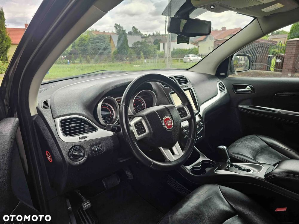 Fiat Freemont 2.0 Multijet 16V DPF Automatik Allrad Black Code - 17