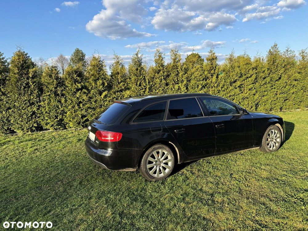 Audi A4 Avant 2.0 TDI DPF Ambiente - 14