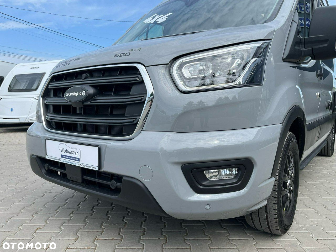 Sunlight Cliff 4x4 590 Ford - 10