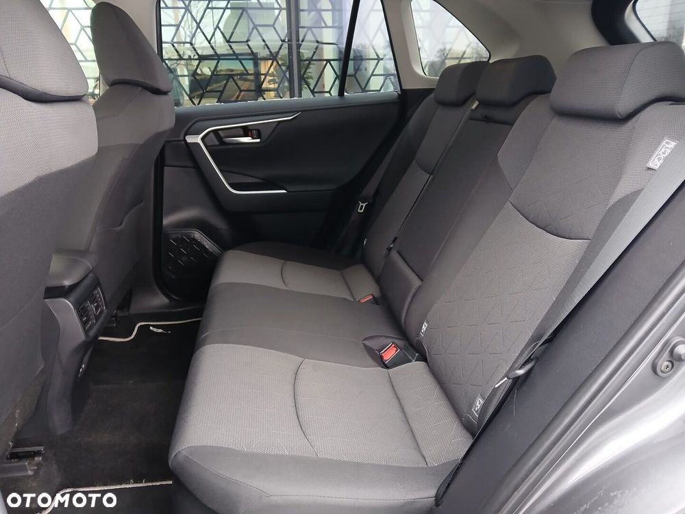 Toyota RAV4 - 7