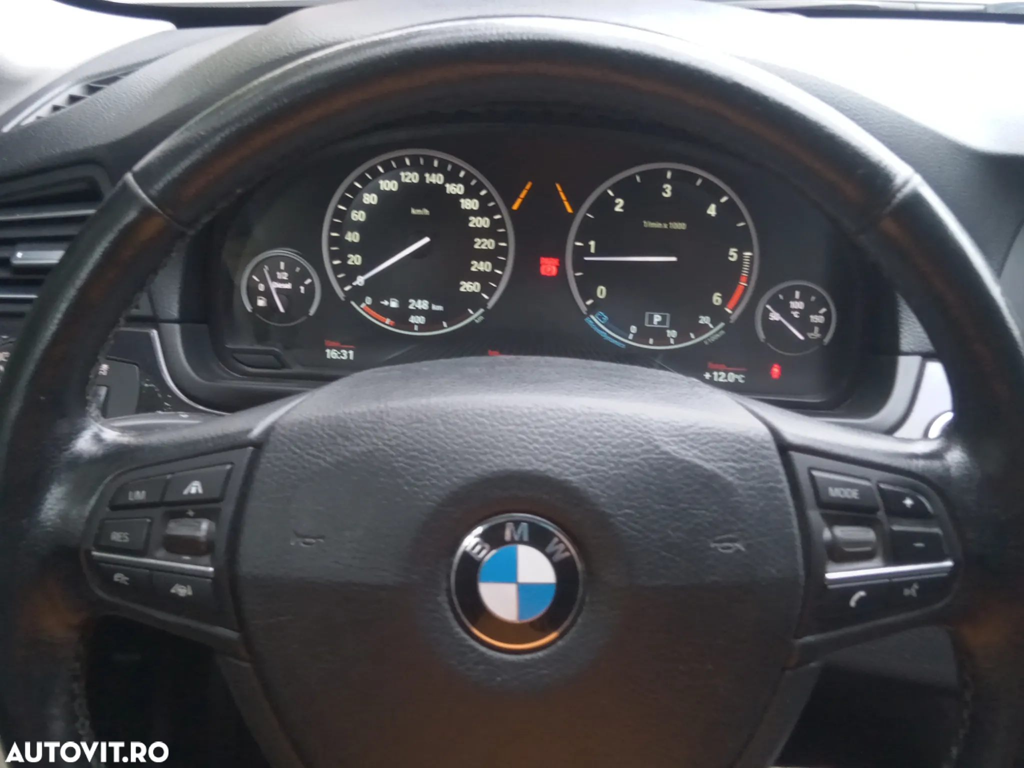 BMW Seria 5 520d Touring Aut. - 10
