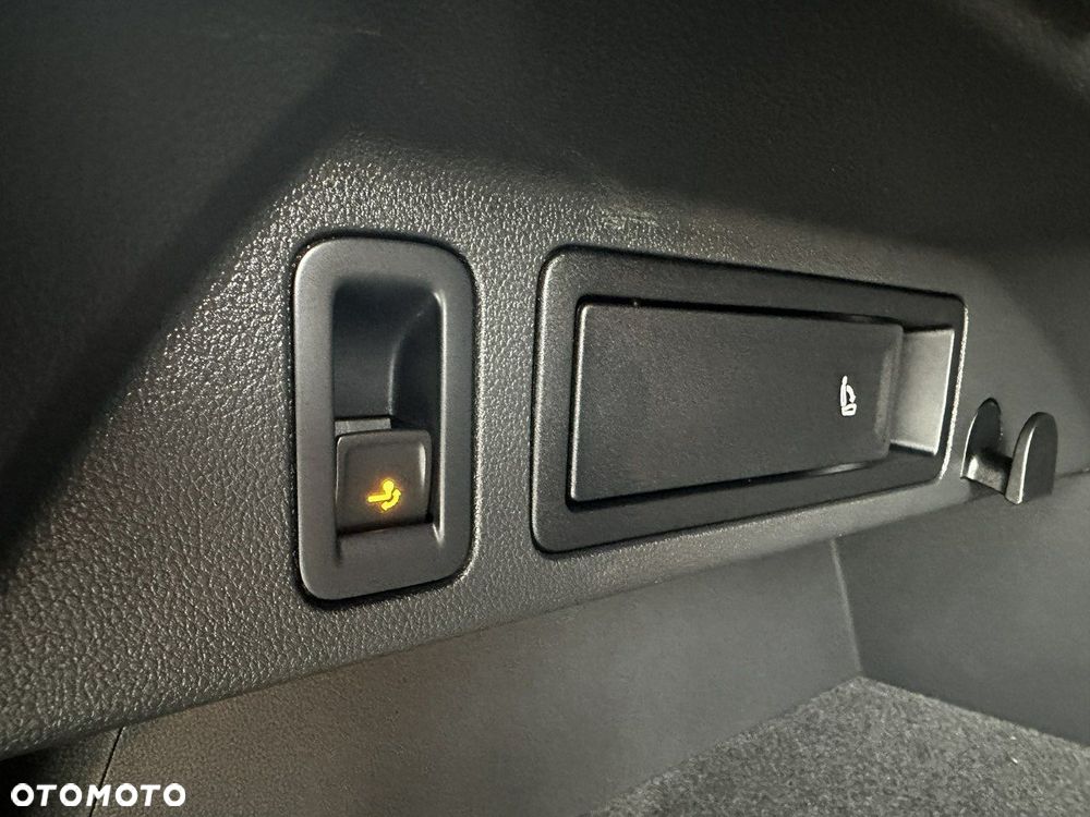 Volkswagen Tiguan 2.0 TDI SCR 4MOTION DSG Highline - 33