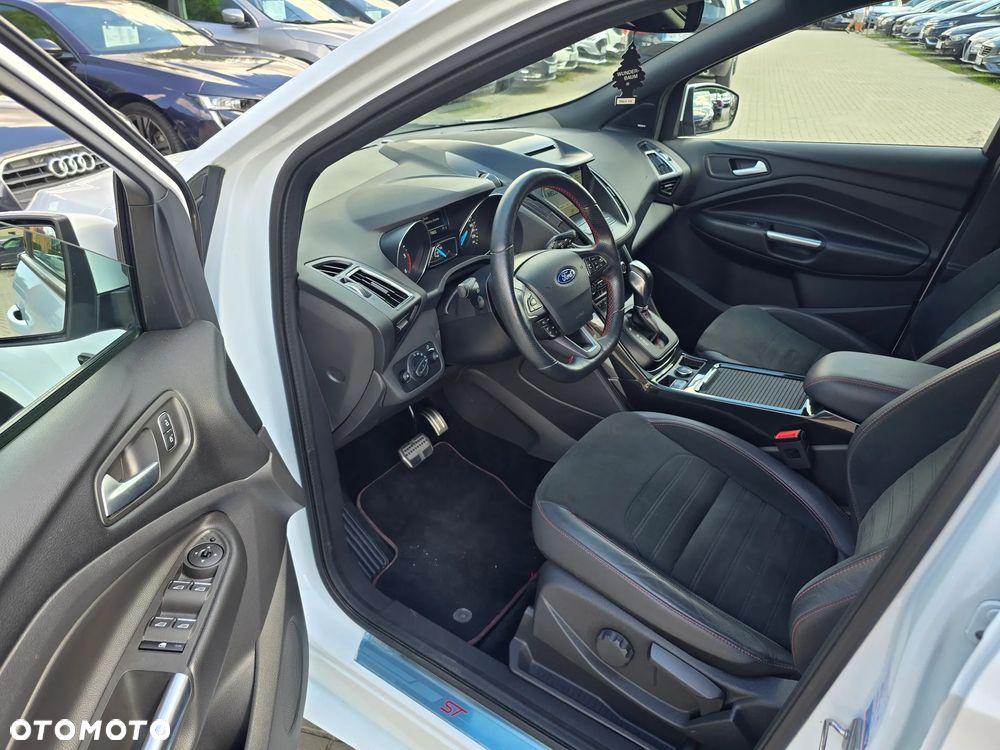 Ford Kuga - 8