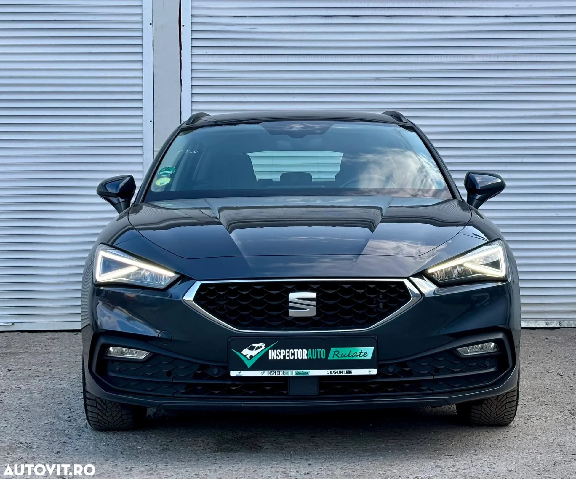Seat Leon Sportstourer 2.0 TDI DSG Style Edition - 5