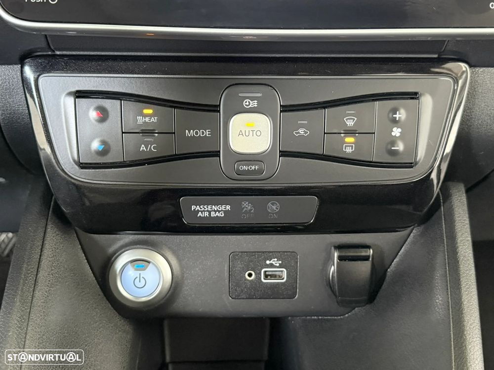 Nissan Leaf Acenta Access - 30