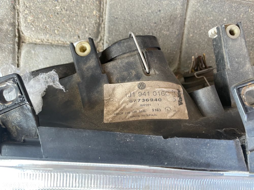 VW GOLF IV Reflektor Lampa PRAWA PRAWY lewy lewa PRZÓD soczewka z halogenem oryginał - 4