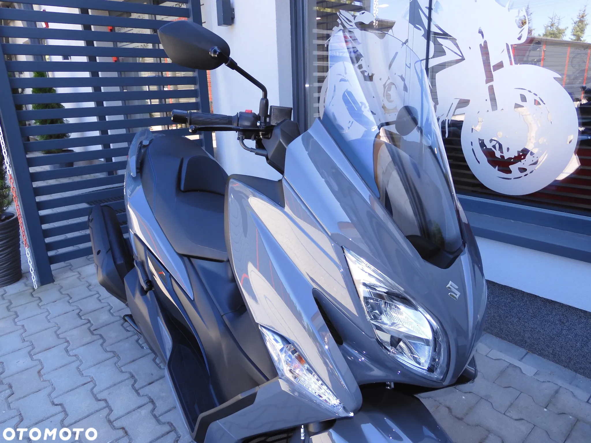 Suzuki Burgman - 3