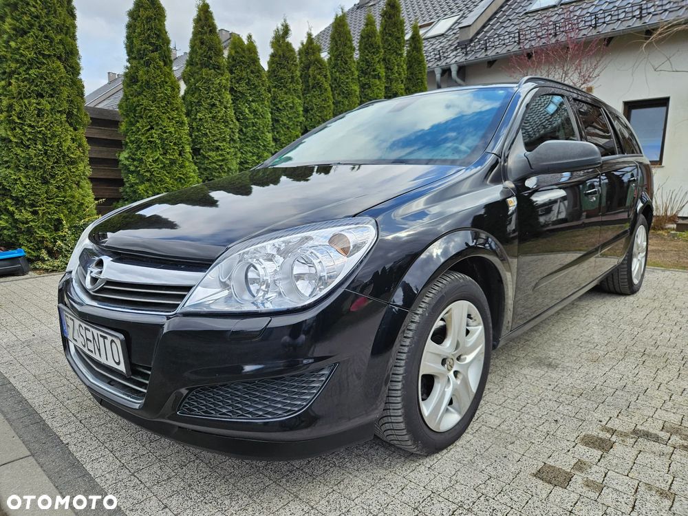 Opel Astra 1.6 Automatik Design Edition - 1