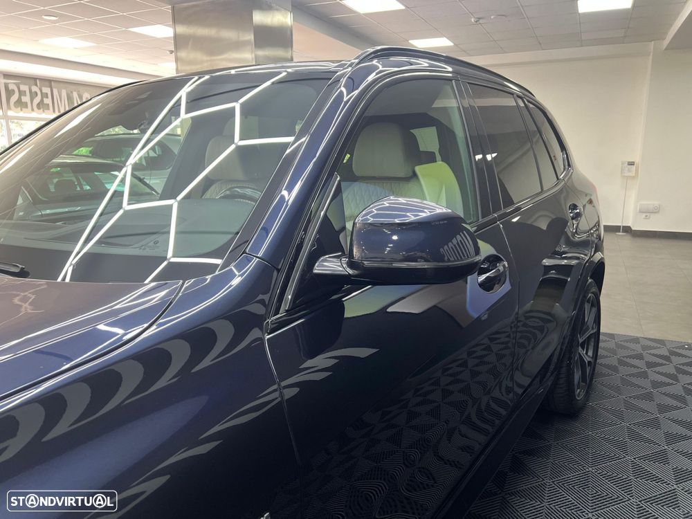 BMW X5 30 d xDrive Pack M 50 anos - 22