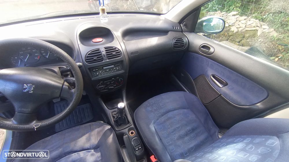 Peugeot 206 - 9