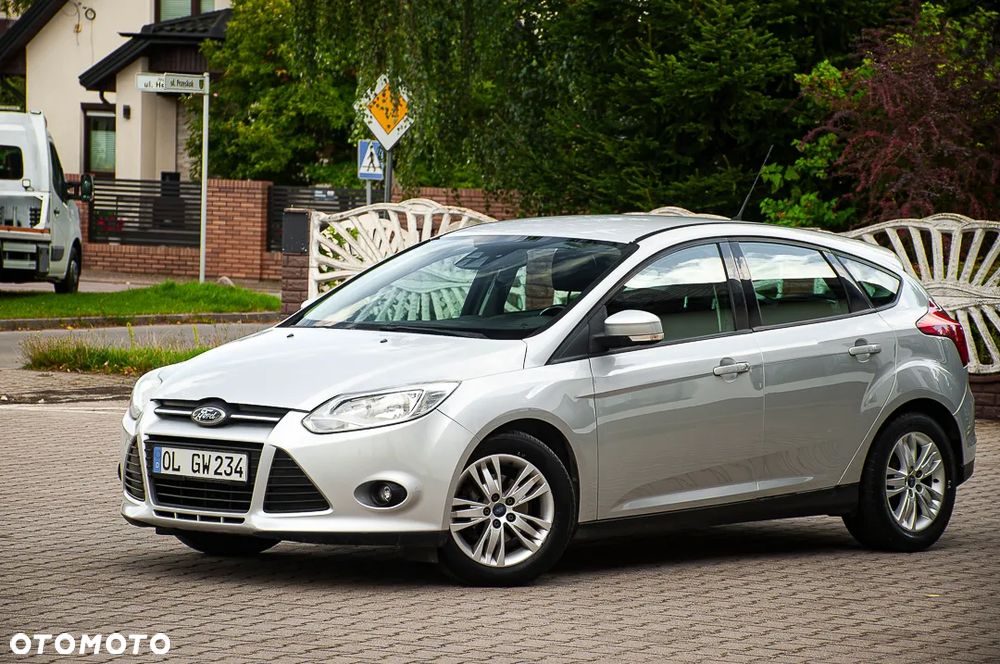 Ford Focus 1.6 TDCi DPF Champions Edition - 8