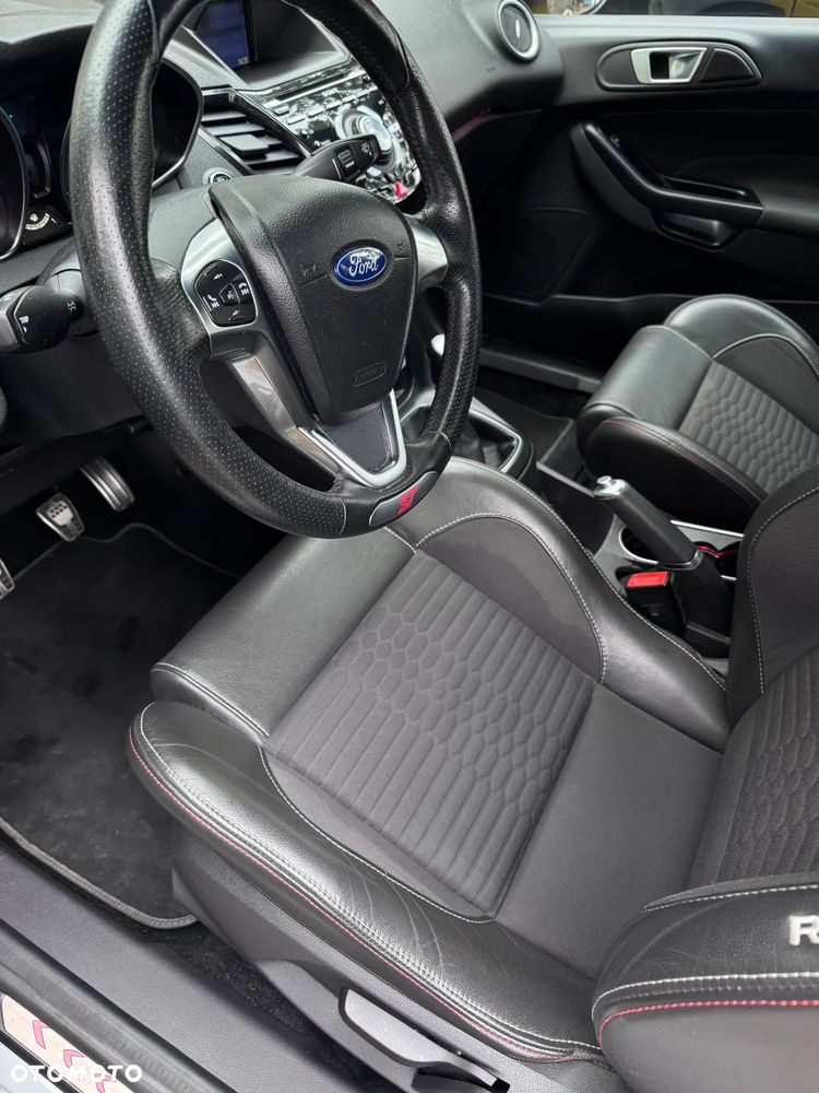 Ford Fiesta ST200 - 36