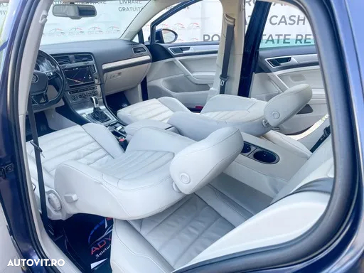 Volkswagen e-Golf - 7