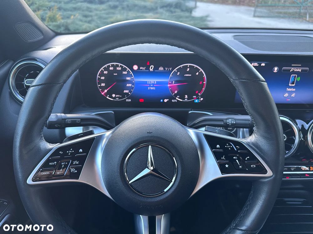 Mercedes-Benz GLB 220 d 4Matic 8G-DCT Special Edition - 26