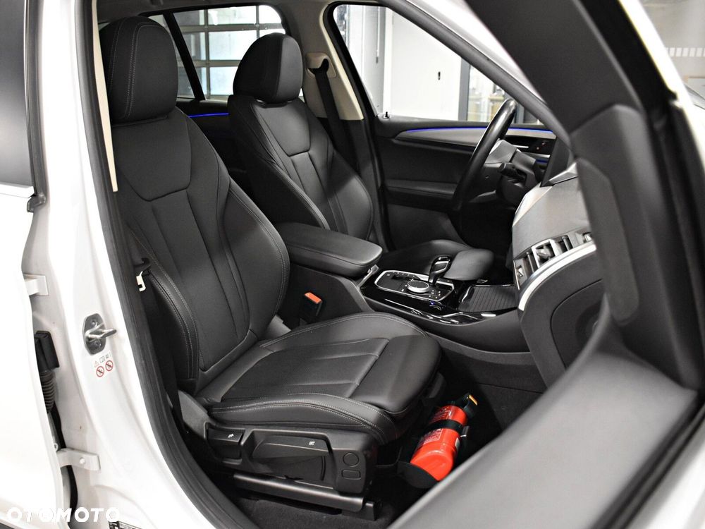 BMW X3 xDrive20d MHEV xLine - 13