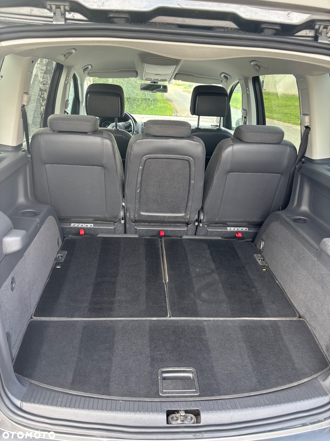 Volkswagen Touran 1.6 TDI DPF Life - 8