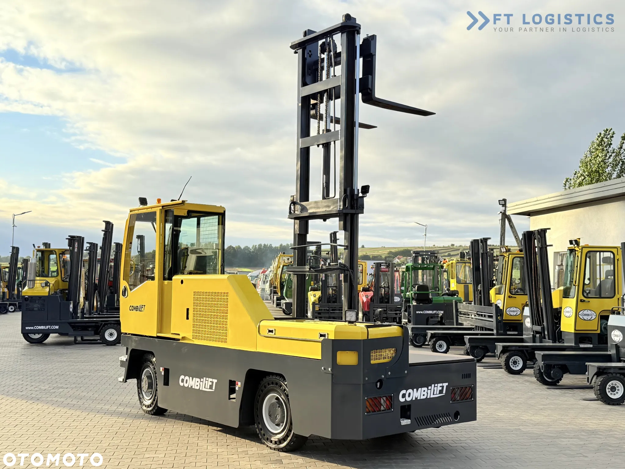 Combilift WÓZEK BOCZNY / C5000FSL / DIESEL / DUPLEX 4100MM /JEDYNE 2573 MOTOGODZIN / PEŁNA KABINA / STAN IDEALNY / NOWE OPONY / Szeroka oferta wózków czterokierunkowych i bocznych, dopasowanych do różnorodnych potrzeb i zastosowań - 34