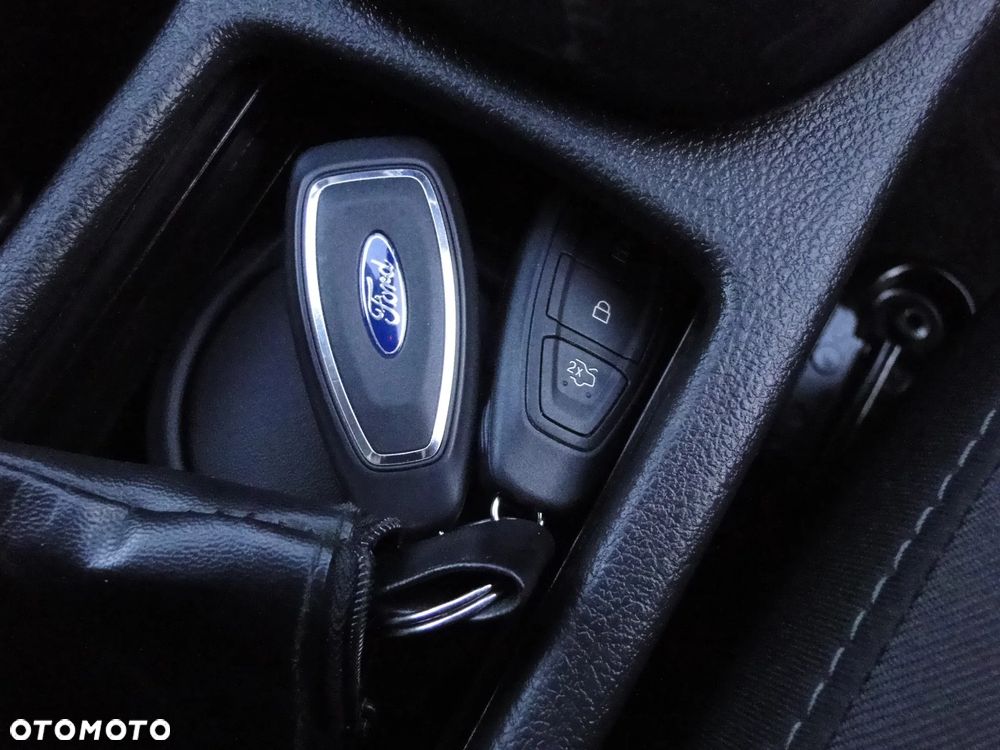 Ford Focus 1.0 EcoBoost STart-Stopp-System TITANIUM X - 25