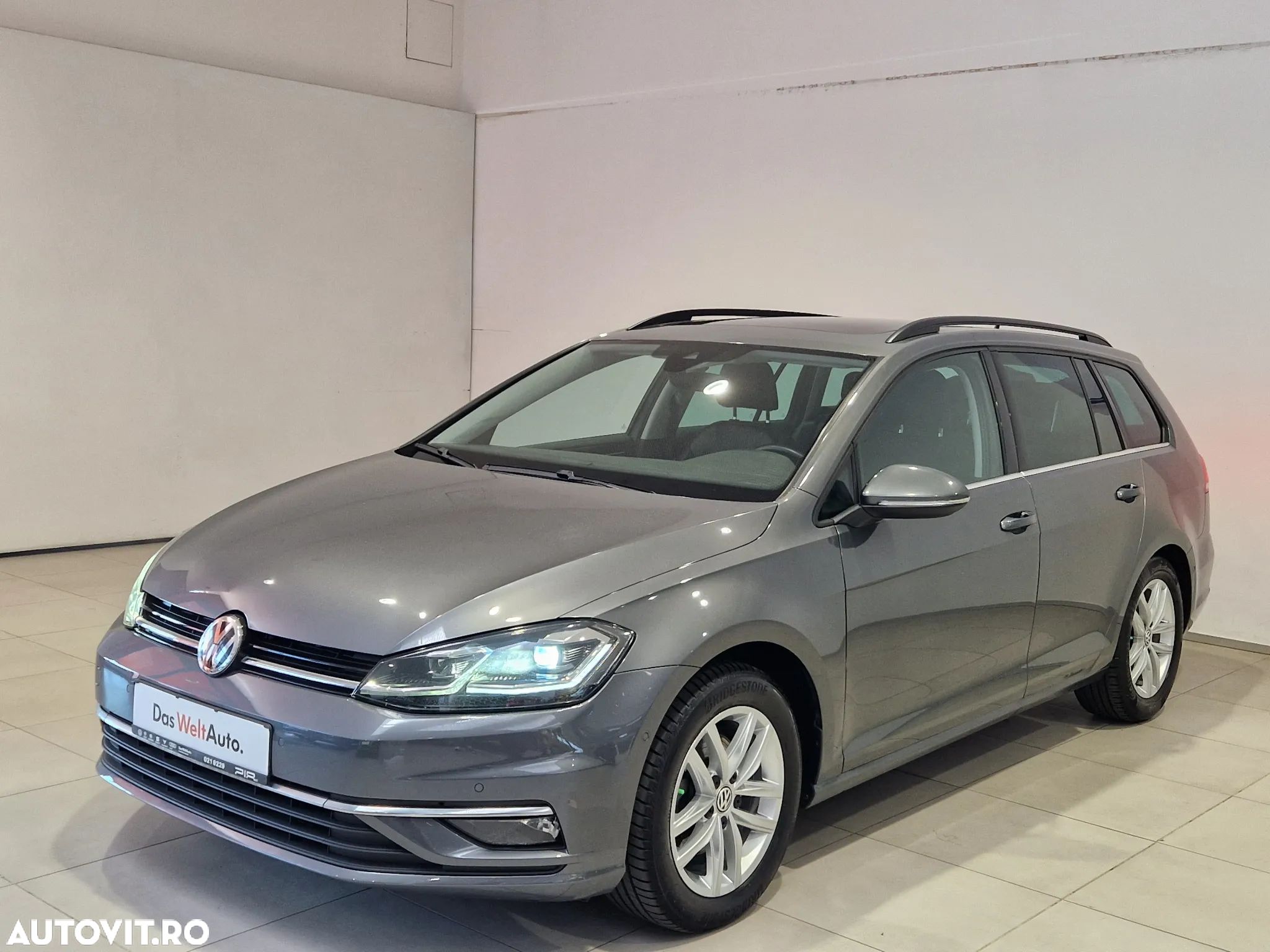 Volkswagen Golf 2.0 TDI DSG Highline - 1