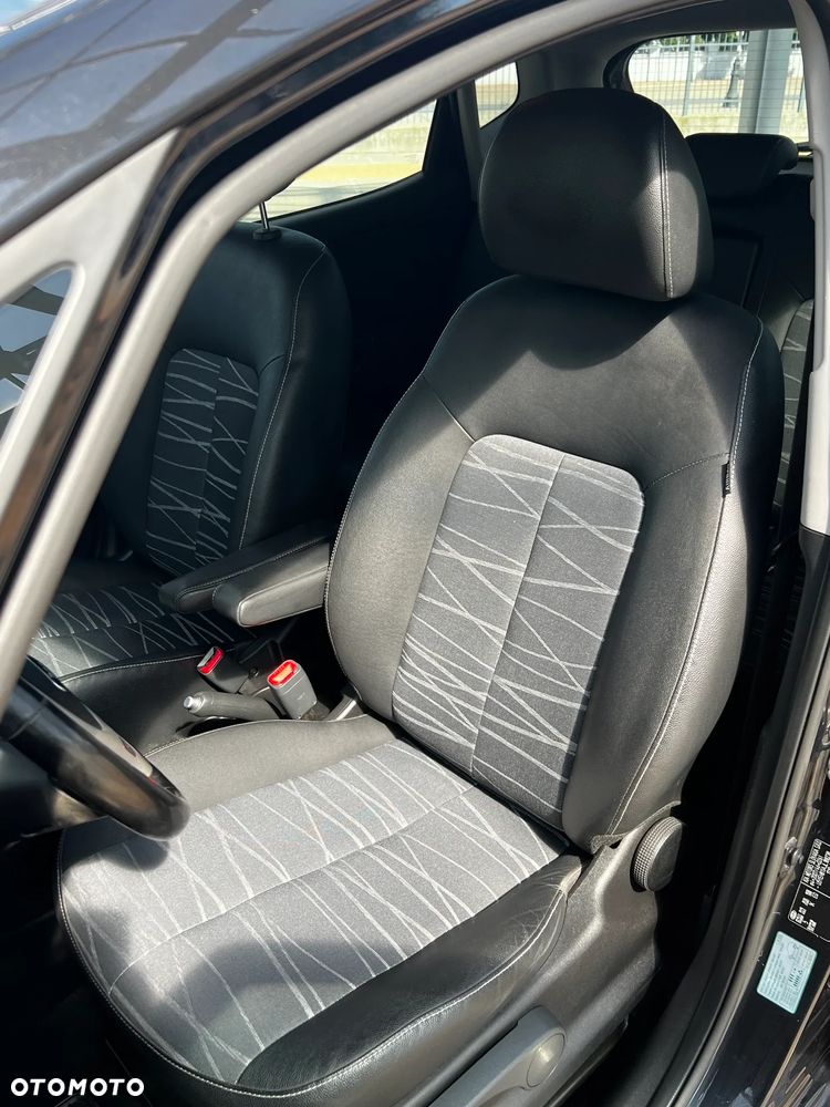 Kia Venga 1.4 Business Line - 14