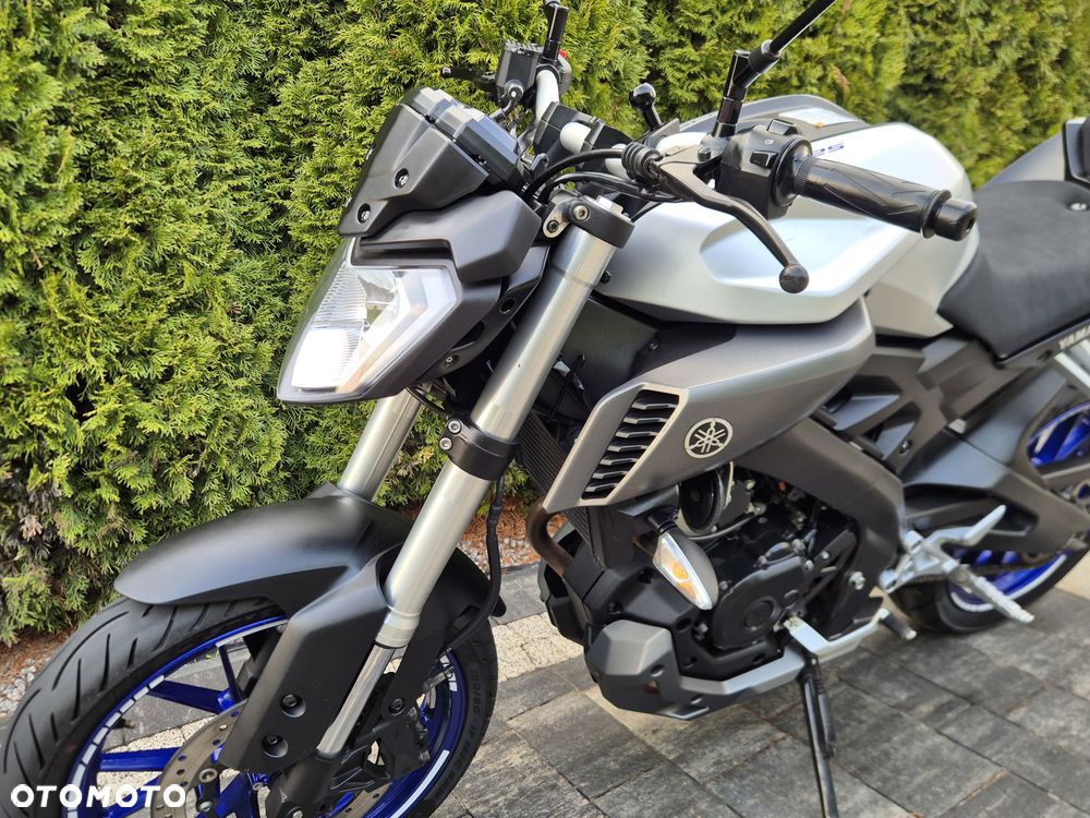 Yamaha MT - 7