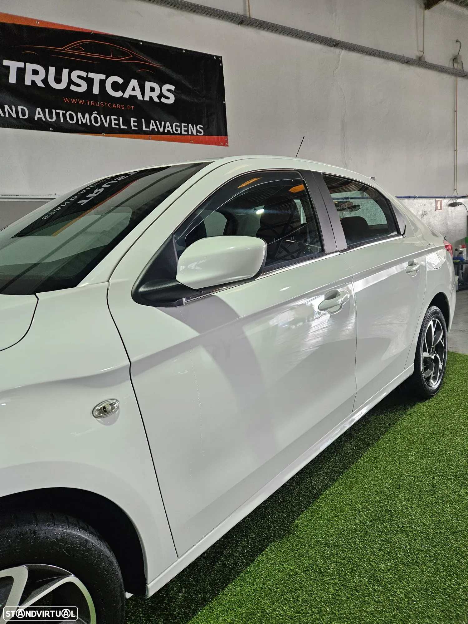 Citroën C-Elysée 1.6 BlueHDi Exclusive - 5