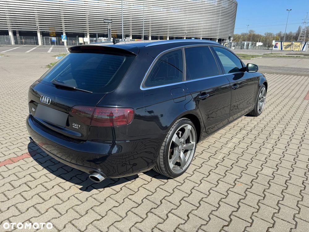 Audi A4 Avant - 6