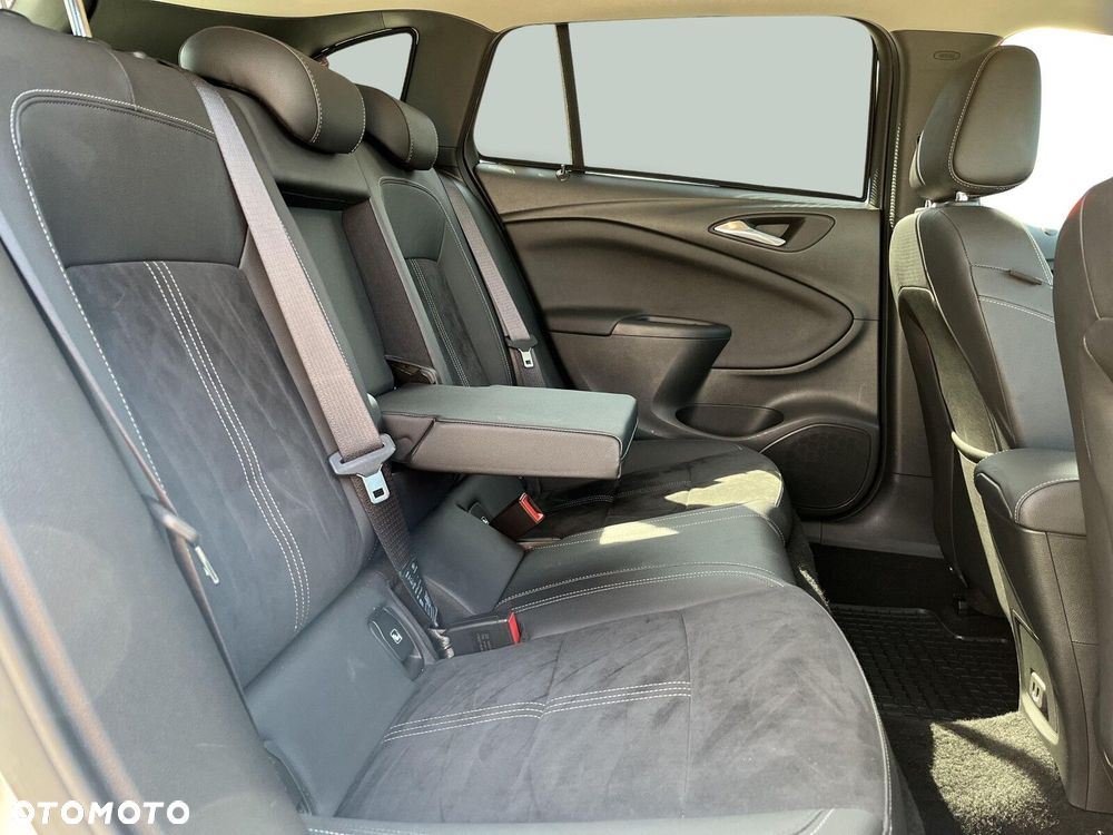 Opel Astra 1.5 CDTI Elegance S&S - 20