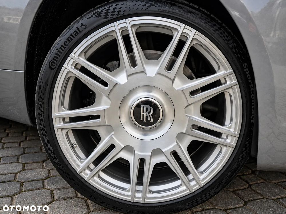 Rolls-Royce Wraith - 15