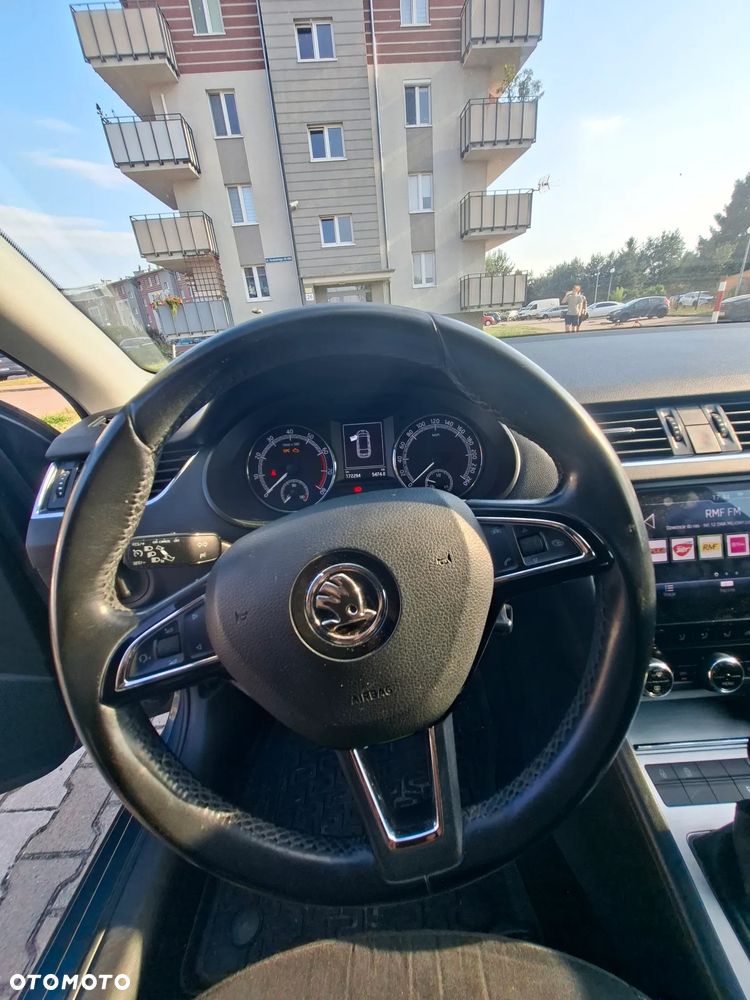 Skoda Octavia 1.4 TSI Ambition - 14