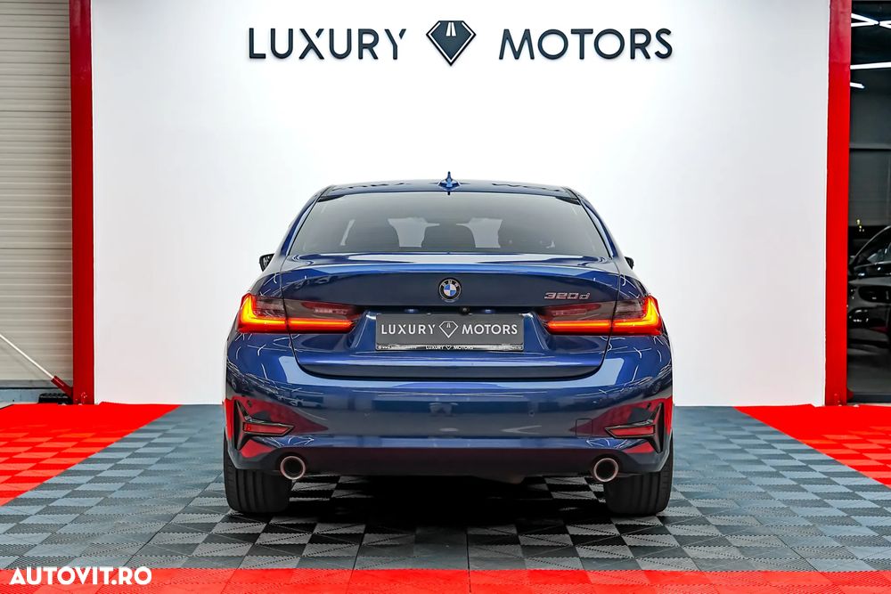 BMW Seria 3 320d Aut. Sport Line - 9